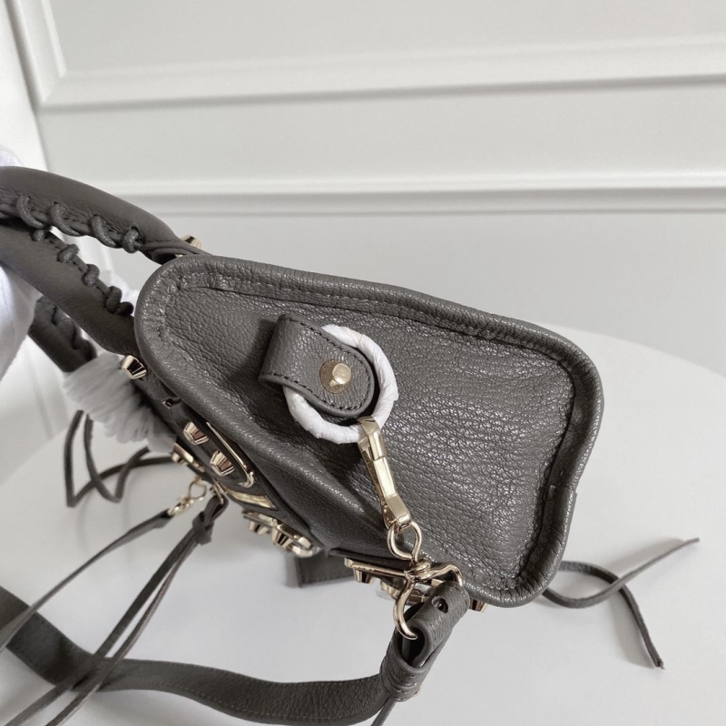 Ba1en*iaga classic city bags